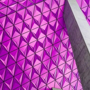 You  Made Your Boyfriend a Cheesy,  Valentine’s Day Playlist